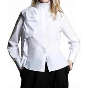NEW PSOPHIA side rosette button down top in white